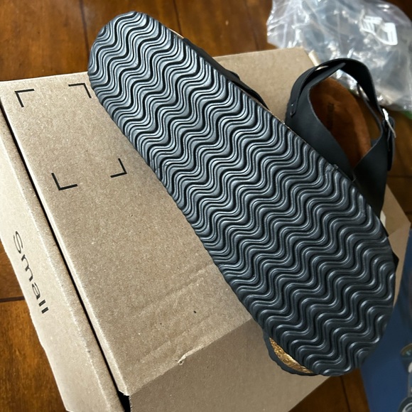 Sandals - Picture 2 of 2